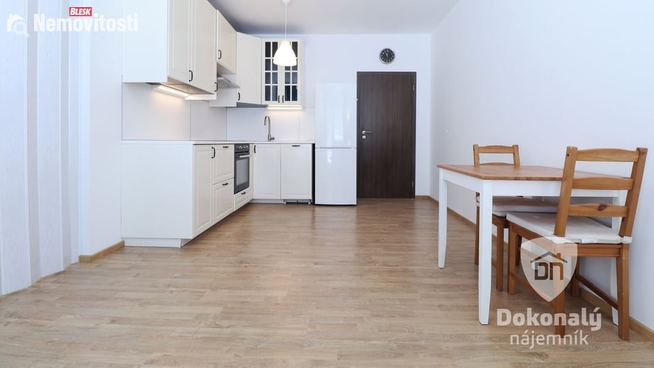 Pronájem bytu 2+kk 43 m², Praha - Střížkov