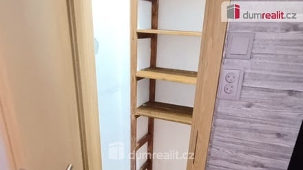 Pronájem bytu 2+1 69 m², Děčín