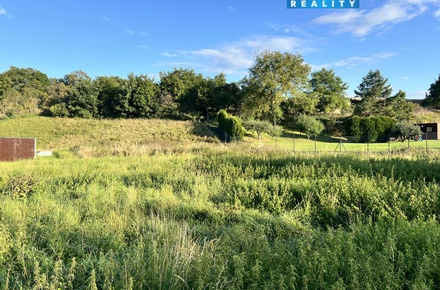 Prodej stavebního pozemku 1 267 m², Rájec-Jestřebí