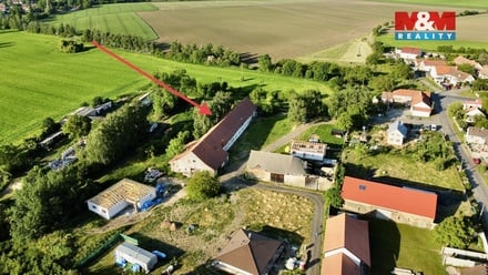 Prodej zemědělského objektu 1 700 m², Dolní Chvatliny