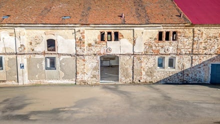 Pronájem skladu 150 m², Skuhrov