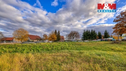 Prodej stavebního pozemku 737 m², Letiny