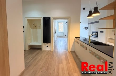 Pronájem bytu 3+kk 93 m², Brno - Pisárky