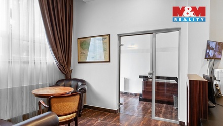 Pronájem kanceláře 180 m², Kladno