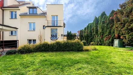 Prodej rodinného domu 270 m², Praha - Zbraslav