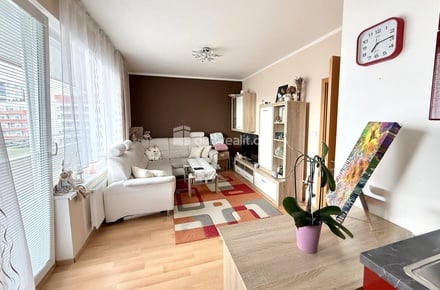 Pronájem bytu 2+kk 72 m², Praha 18