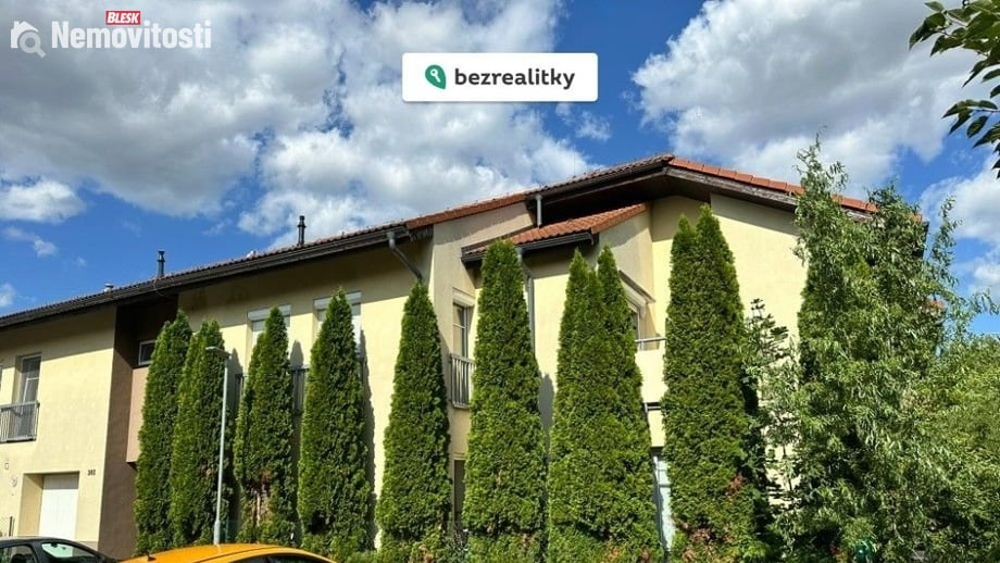 Prodej bytu 1+kk 42 m², Přezletice