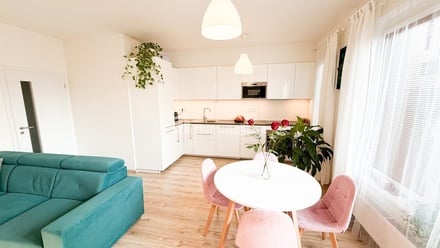 Pronájem bytu 3+kk 80 m², Praha 9