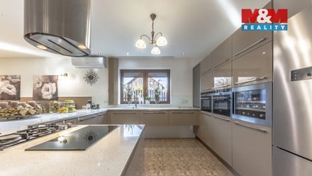 Prodej rodinného domu 325 m², Mladá Boleslav