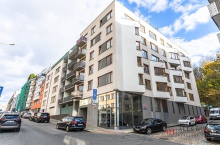 Pronájem bytu 2+kk 47 m², Praha - Žižkov