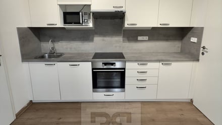 Pronájem bytu 3+1 120 m², Praha - Hlubočepy