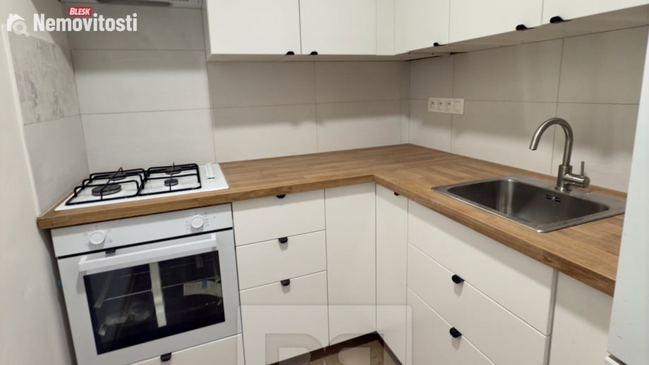 Pronájem bytu 3+kk 57 m², Praha - Záběhlice