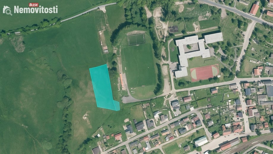 Prodej komerčního pozemku 4 900 m², Volary