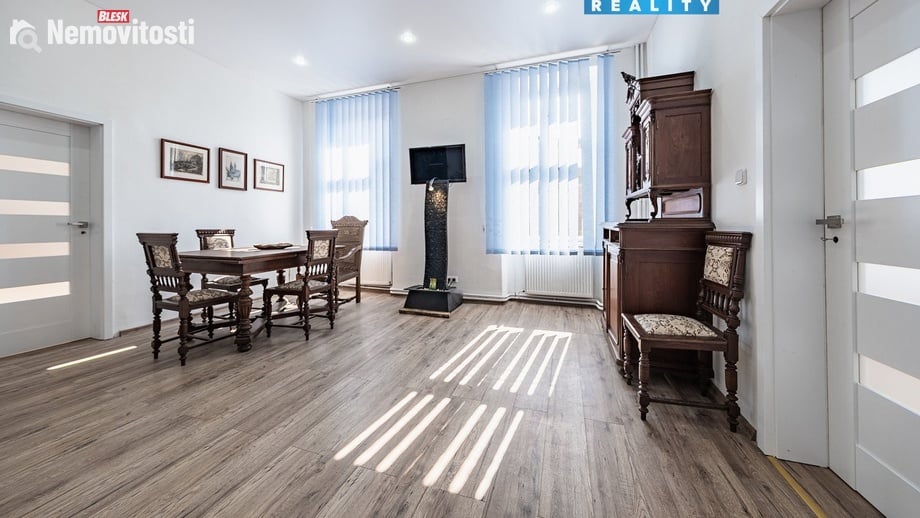 Pronájem bytu 3+1 92 m², Chomutov