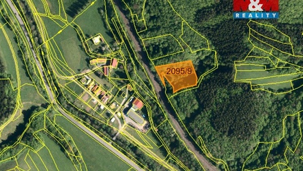 Prodej louky 3 589 m², Lužná