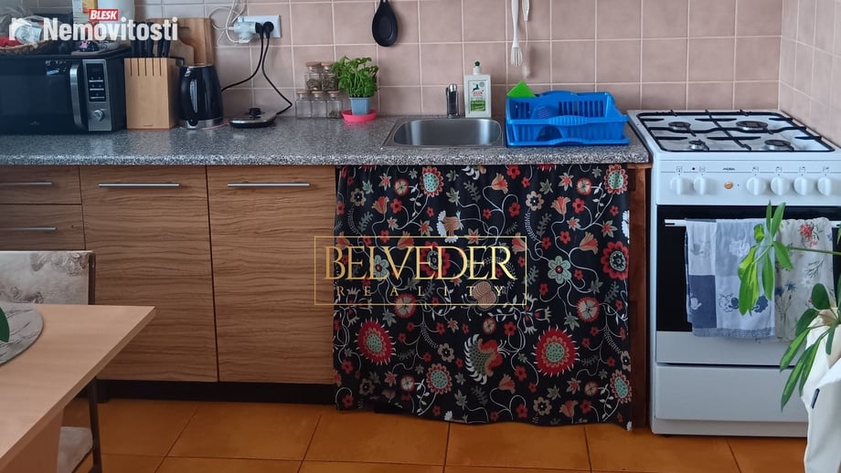 Pronájem bytu 1+1 35 m², Teplice