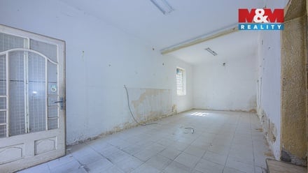 Prodej obchodního prostoru 155 m², Uhlířské Janovice