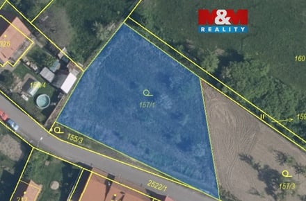 Prodej stavebního pozemku 1 185 m², Bechlín