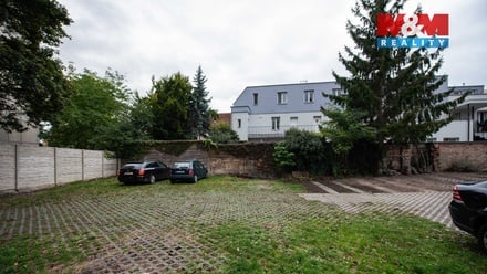 Pronájem garážového stání 400 m², Pardubice I