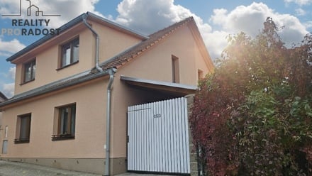 Prodej rodinného domu 208 m², Čebín