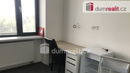 Pronájem pokoje 15 m², Praha 14