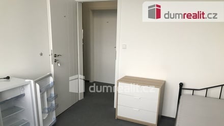 Pronájem pokoje 15 m², Praha 14