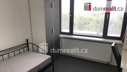 Pronájem pokoje 15 m², Praha 14