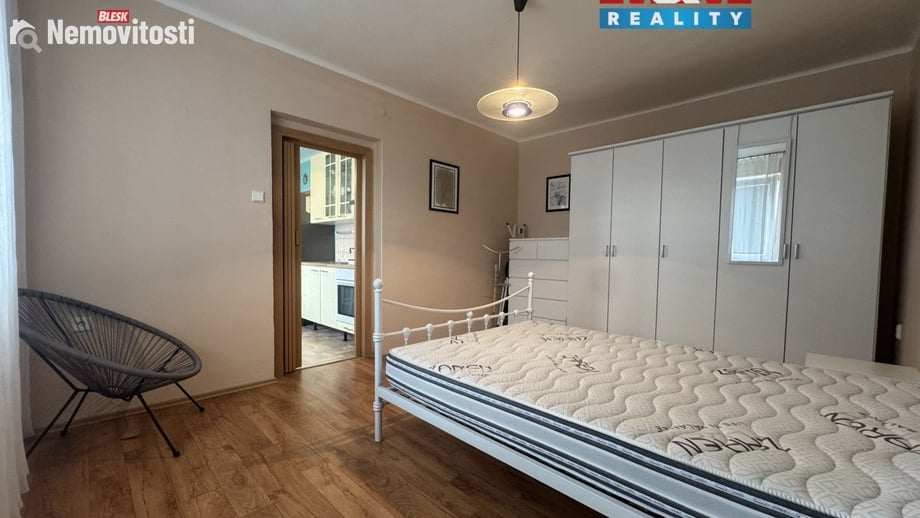 Pronájem bytu 2+1 52 m², Pardubice III