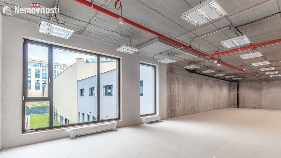 Pronájem kanceláře 293 m², Praha - Karlín