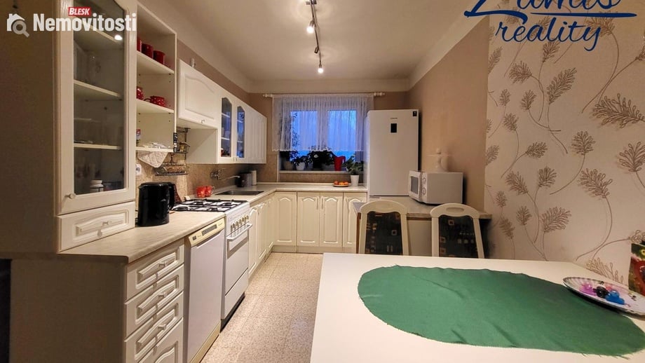 Pronájem bytu 2+1 51 m², Kročehlavy