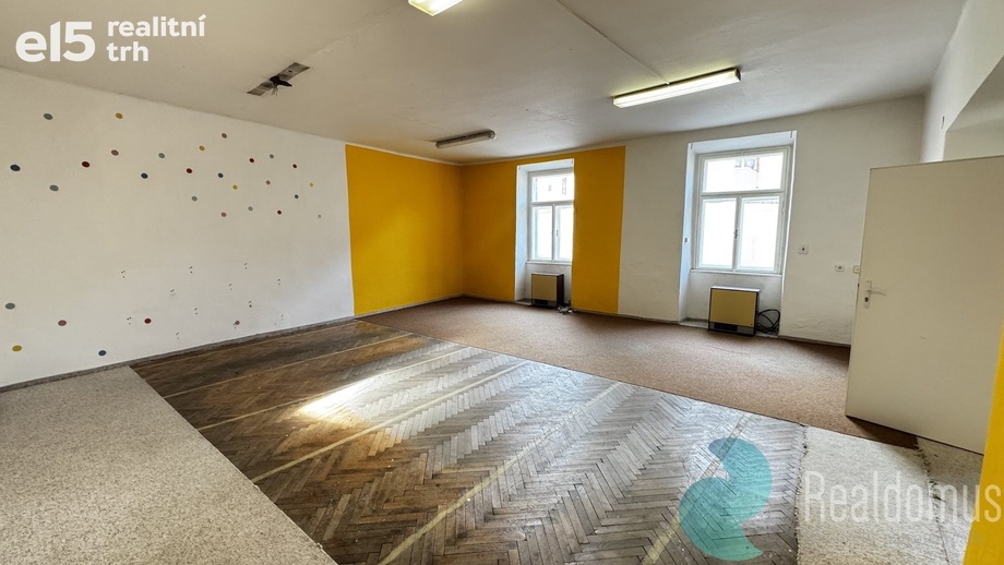 Pronájem kanceláře 200 m², Prachatice