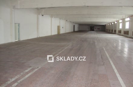 Pronájem skladu 1 090 m², Strážnice