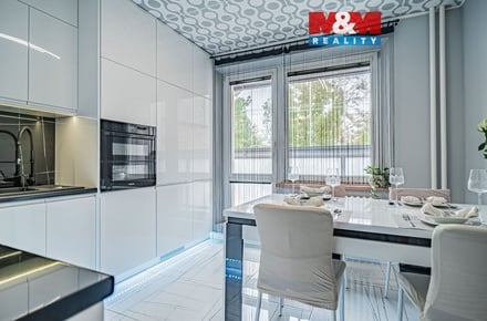 Prodej bytu 2+1 64 m², Český Těšín