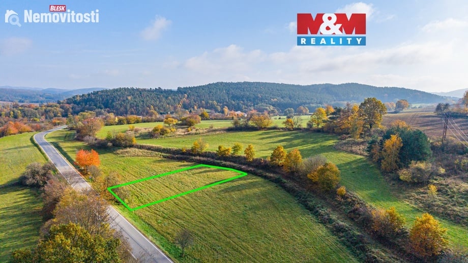 Prodej stavebního pozemku 1 016 m², Milešov