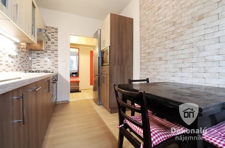 Pronájem bytu 2+1 55 m², Praha - Strašnice