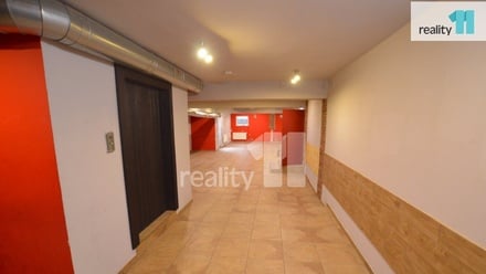 Pronájem obchodního prostoru 297 m², Humpolec