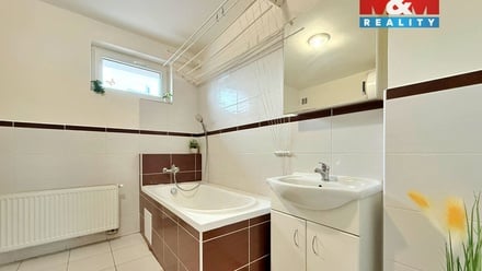 Prodej rodinného domu 108 m², Zachrašťany