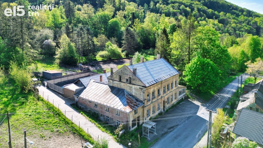 Prodej obchodního prostoru 798 m², Šternberk