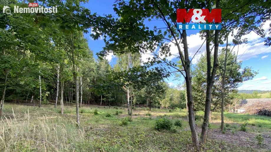 Prodej stavebního pozemku 1 000 m², Jesenice