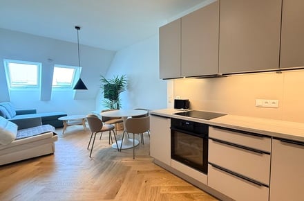 Pronájem bytu 2+kk 48 m², Praha - Vršovice