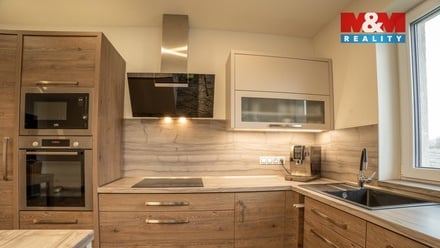 Prodej rodinného domu 207 m², Pouzdřany