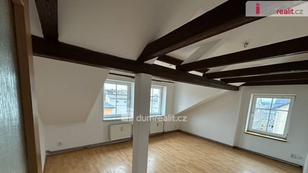 Pronájem bytu 2+1 72 m², Mariánské Lázně