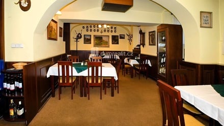 Prodej komerční nemovitosti 254 m², Doksy