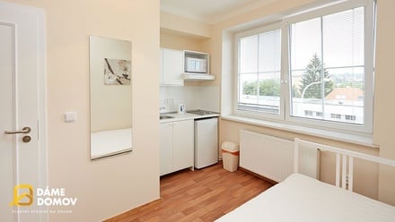 Pronájem bytu 1+kk 22 m², Zlín - Prštné