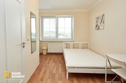 Pronájem bytu 1+kk 22 m², Zlín - Prštné
