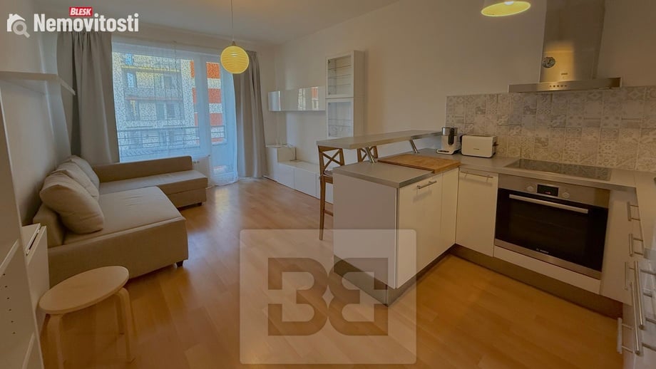 Pronájem bytu 1+kk 28 m², Praha - Zličín