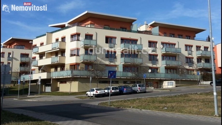 Pronájem bytu 2+kk 77 m², Praha 5