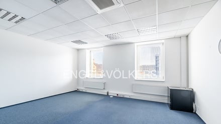 Pronájem kanceláře 1 392 m², Praha - Vysočany