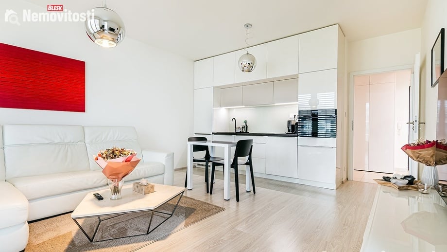 Pronájem bytu 2+kk 57 m², Brno - Sadová