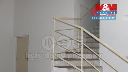 Pronájem obchodního prostoru 116 m², Český Těšín